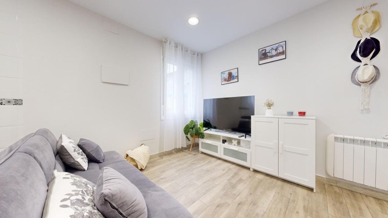 Viana Vivienda Turistica Moderna Y Reformada Con Wifi Apartment Bilbao Exterior photo